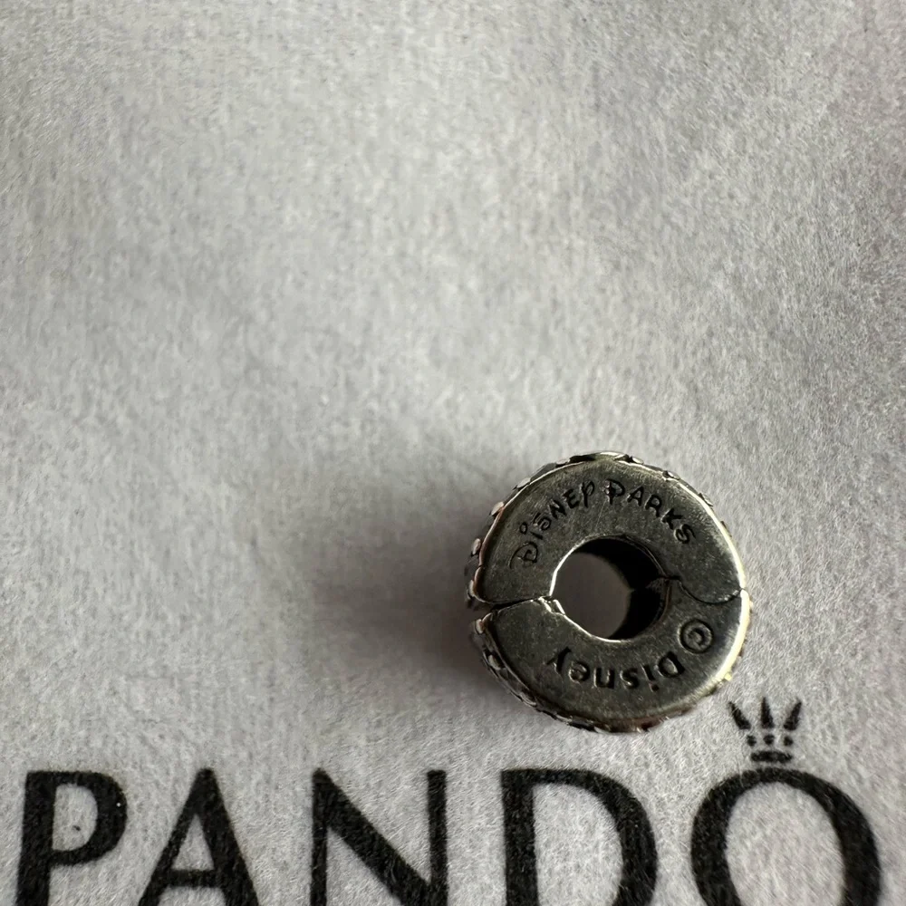 Disney x PANDORA Mickey & Minnie Cz Clip Charm